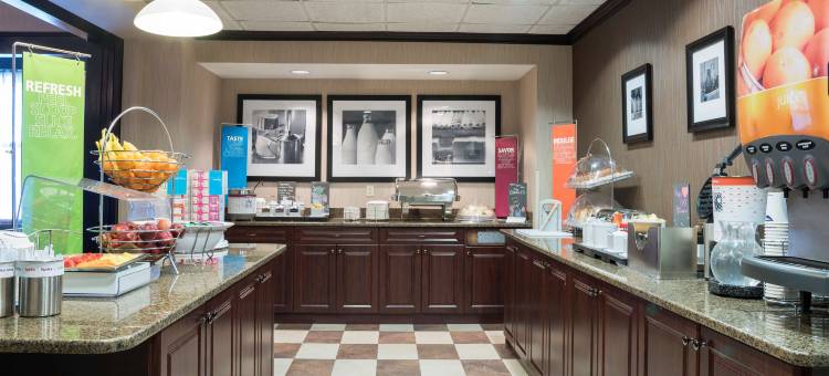希尔顿欢朋酒店-底特律罗斯维尔(Hampton Inn Detroit/Roseville)图片