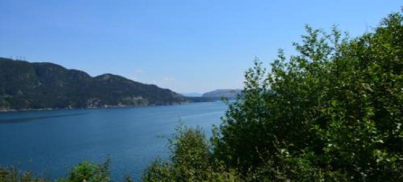 朗格纽尼露营汽车旅馆(Langenuen Motel & Camping)图片