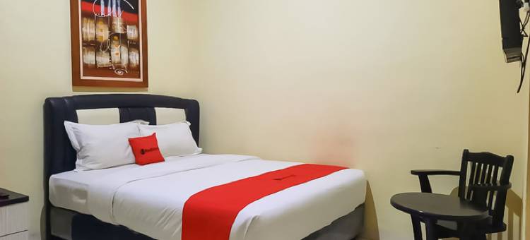 红多兹酒店-近棉兰赛提亚布迪RS(RedDoorz Near RS Setiabudi Medan)图片