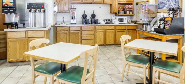 渥太华-饥饿岩速8酒店(Super 8 by Wyndham Ottawa Starved Rock)图片