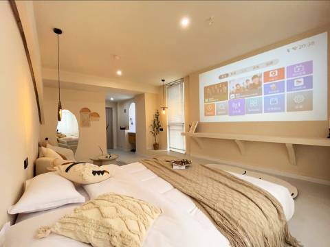 三只喵酒店(花溪大学城店)