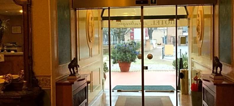 班蒂沃里奥时代公寓酒店(Hotel Bentivoglio Residenza d'Epoca)图片