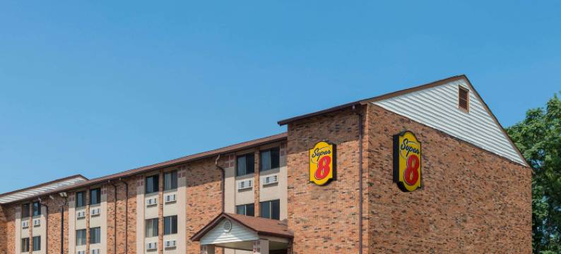 圣查尔斯速8酒店(Super 8 by Wyndham St Charles)图片