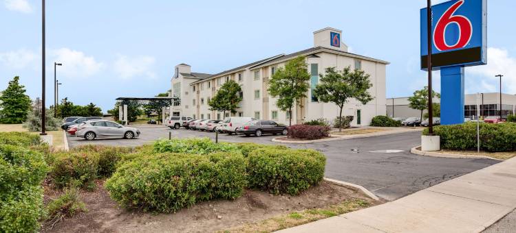 多伦多布兰普顿6号汽车酒店(Motel 6 Brampton, on - Toronto)图片