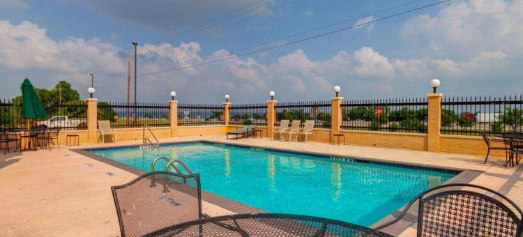 雷哈伯德湖舒适套房酒店(Comfort Suites Lake Ray Hubbard)图片