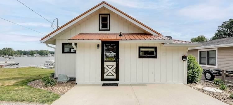 Lake George Cottage w/ Dock, Fire Pit & Kayaks!图片