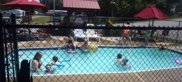 马丽娜海港温泉乡村旅馆(Bay Springs Country Inn & Marina)图片