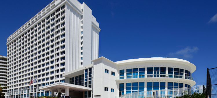 新起点迈阿密海滩公寓酒店(New Point Miami Beach Apartments)图片