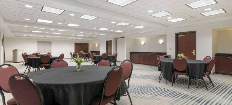 舒适酒店及套房乔治湖(Comfort Inn & Suites Lake George)图片