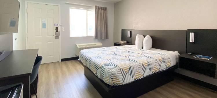 科斯塔梅萨6号汽车旅馆(Motel 6 Costa Mesa, CA)图片