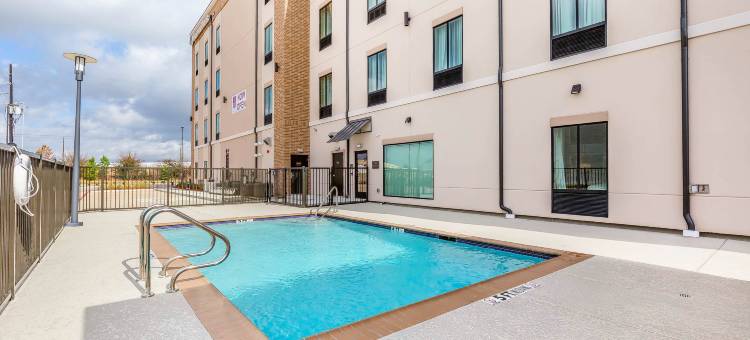 舒适套房靠近萨姆休斯顿赛马公园(Comfort Suites Near Sam Houston Race Park)图片