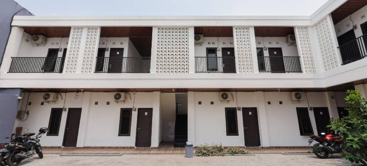 RedDoorz Plus Syariah Near Mall Boemi Kedaton Lampung图片