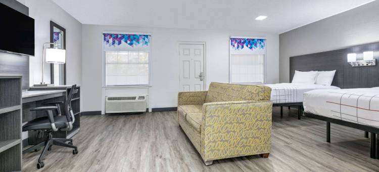 达拉斯上城拉昆塔温德姆酒店(La Quinta Inn by Wyndham Dallas Uptown)图片