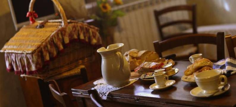 洛布玛索鲁奥贝格蒂弗索酒店(Robur Marsorum Albergo Diffuso)图片