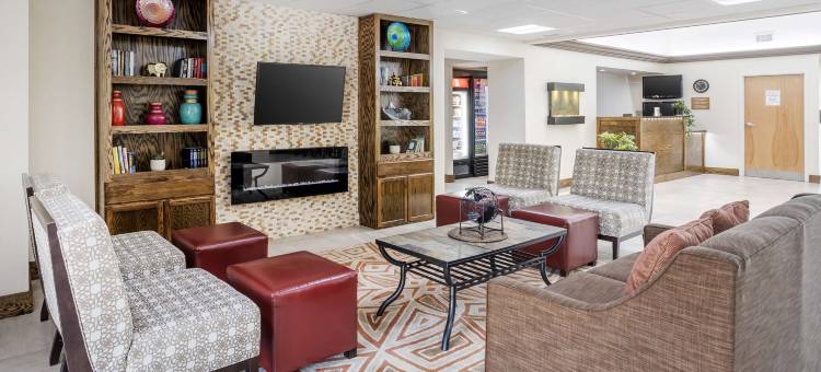 布莱克斯利波科诺贝斯特韦斯特酒店(Best Western Inn at Blakeslee-Pocono)图片