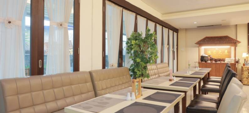 梭罗美加兰德酒店(Megaland Hotel Solo)图片