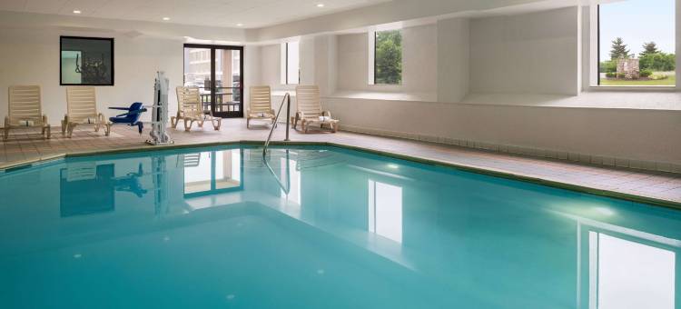 乔治敦呗盟套房酒店(Baymont by Wyndham Georgetown)图片