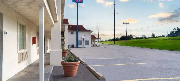 德克萨斯利文斯顿 6 号汽车旅馆(Motel 6 Livingston, TX)图片