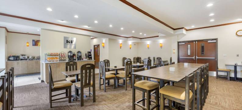 罗斯文贝斯特韦斯特优质套房酒店(Best Western Plus Northwind Inn  Suites)图片