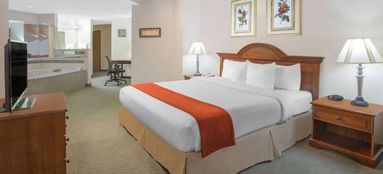 弗里波特温德姆呗盟套房酒店(Baymont by Wyndham Freeport)图片