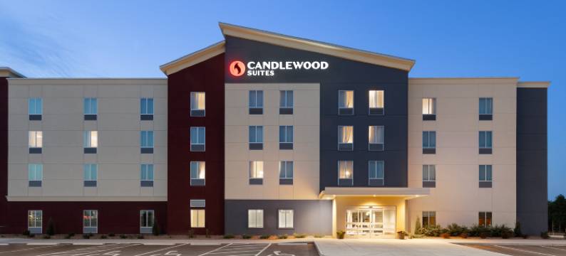 麦克弗森烛林套房酒店(Candlewood Suites MCPHERSON by IHG)图片