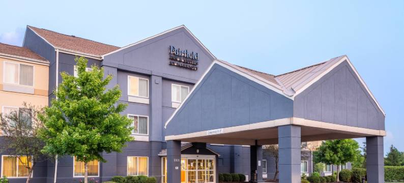 印第安纳波利斯西北万豪万枫酒店(Fairfield Inn & Suites Indianapolis Northwest)图片
