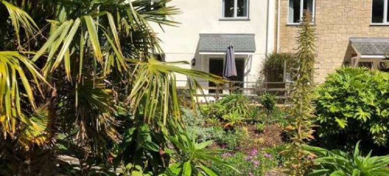 溪畔酒店(Stream Side)图片