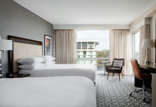 Marriott St. Louis AirportHotel Overview