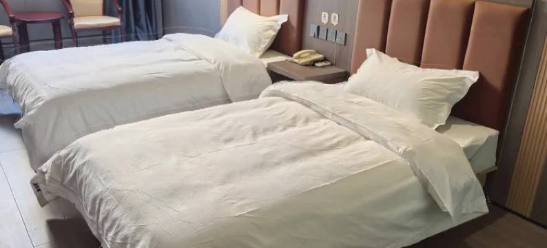 泗洪嗨友酒店(农机汽车大市场店)图片