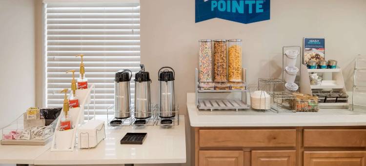 克莱瑞恩波因特-印第安纳波利斯东北部酒店(Clarion Pointe Indianapolis Northeast)图片