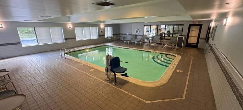 伊利希尔顿斯帕克酒店(Spark by Hilton Erie)图片