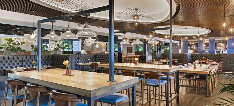 伦敦希思罗丽芮酒店(Radisson Red Hotel London Heathrow)图片