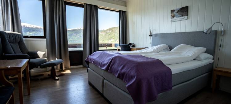 因韦克弗约德酒店(Innvik Fjordhotell)图片