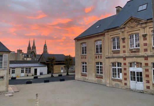 Belle Normandy Hotel Overview