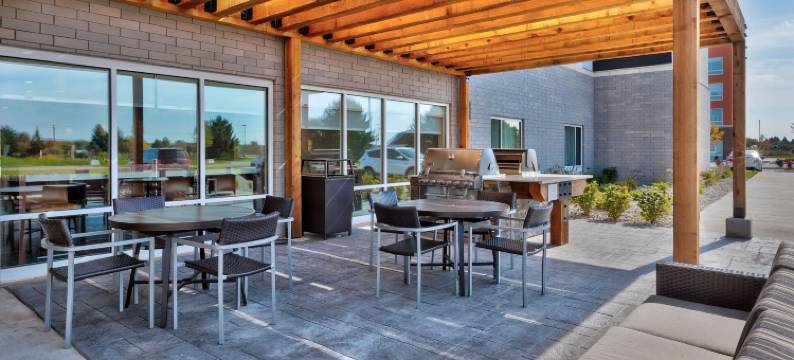 大急流城机场东南TownePlace Suites套房酒店(TownePlace Suites Grand Rapids Airport Southeast)图片