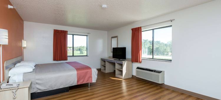 滑铁卢6号汽车旅馆(Motel 6 Waterloo, IA)图片