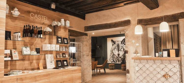 特雷斯吉拉德城堡酒店(Castel de Tres Girard)图片