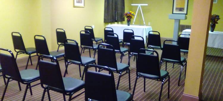 克利夫兰莱克伍德温德姆戴斯酒店(Days Inn by Wyndham Cleveland Lakewood)图片