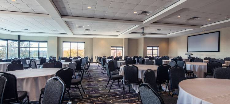 布鲁蒙特酒店(Bluemont Hotel)图片