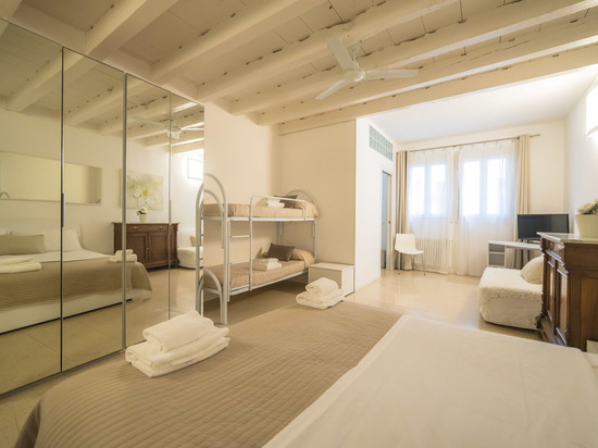 学院住宿加早餐旅馆