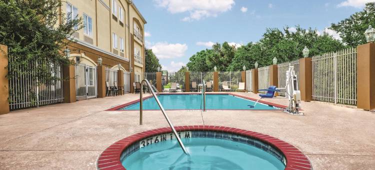 斯蒂芬维尔拉昆塔温德姆套房酒店(La Quinta Inn & Suites by Wyndham Stephenville)图片