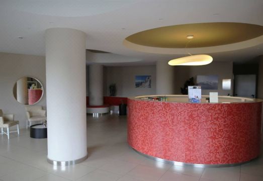 Mareneve Resort Hotel Overview