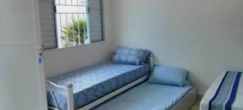 塔尼膳宿公寓，带空调和泳池，马尔塞尔(ESTÚDIO EM Maresias Com AR Condicionado E Piscina)图片