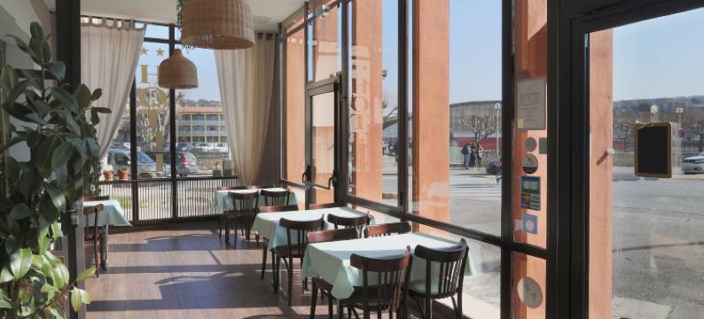 拉普托斯酒店(L'Aptois Hôtel)图片