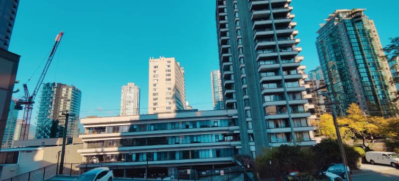 温哥华市中心罗布森街-迪维亚苏特拉套房酒店(Divya Sutra Suites on Robson Downtown Vancouver)图片