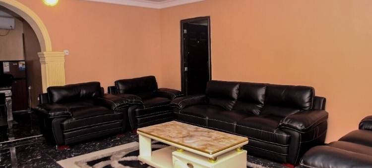 阿贝奥库塔两卧室房屋，可容纳4人，带免费停车(Abeokuta 2-Bed House Sleeps 4 with Free Parking)图片