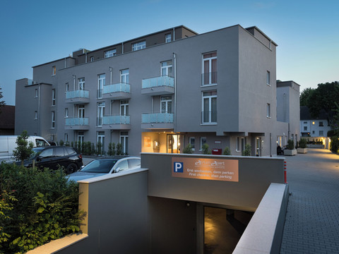 中庭公寓酒店布吕尔