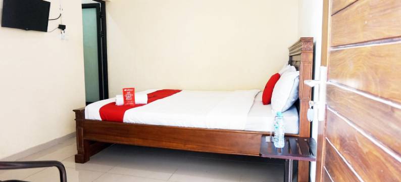 红多兹酒店@科达翁路(RedDoorz @ Jalan Kedawung)图片