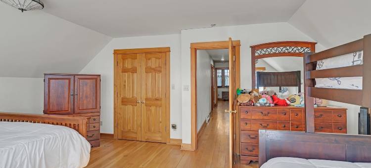 迷人的乡村四卧室度假屋有河滨景观四卧室小屋(Charming Country 4br Retreat With Riverfront Views 4 Bedroom Cabin)图片