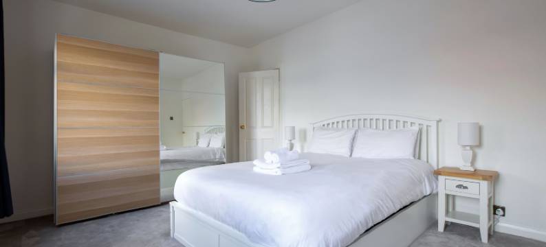 现代家居在友好的伊斯顿 - 免费停车(Contemporary Home in Friendly Easton, Free Parking)图片